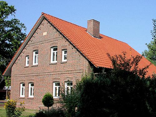 Керамическая черепица Roben Limburg красная ангобированная